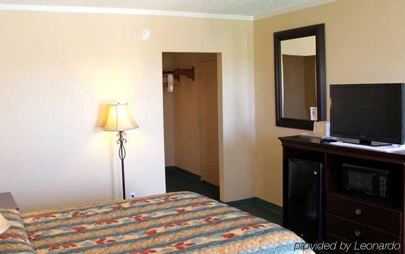 Baymont By Wyndham Deming Hotel Bagian luar foto